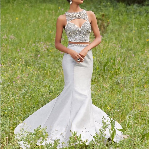 Mori Lee Paparazzi 99059 silver size 6 - Picture 2 of 8